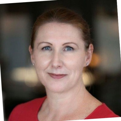 ANNIKA WORTH 