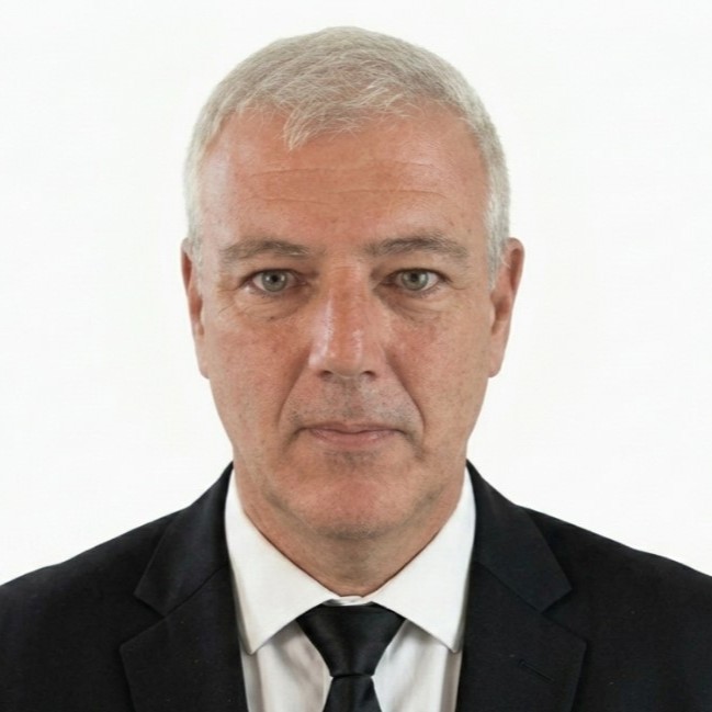 ALISTAIR ROBERTSON 